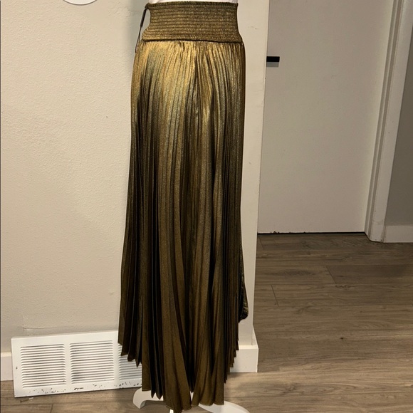 NWT ELIE TAHARI Tarnished Gold Pleated Midi Skirt Asymmetric size Small - Picture 5 of 11